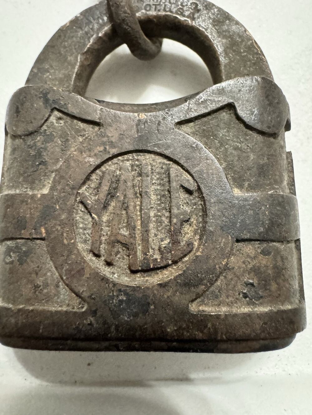 Antique Yale Railroad Padlock w/ Chain Cast Iron 1800s Pat’d 1877 Heavy Lock